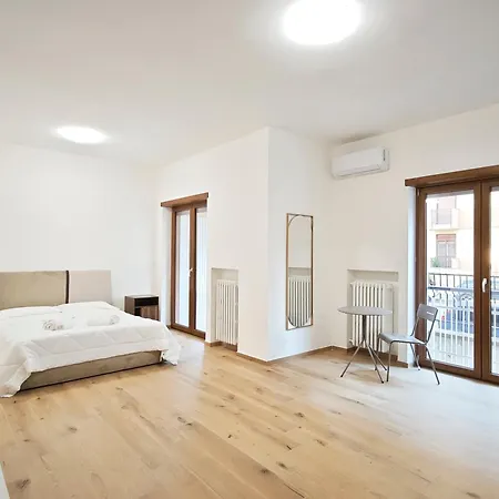 Urban Loft *